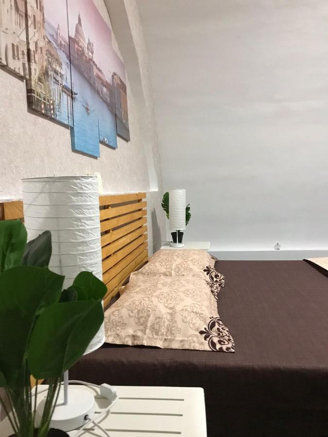 Large Apartment City Centre Βουκουρέστι Εξωτερικό φωτογραφία